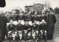 Drużyna piłki nożnej Koła Sportowego Stal, obecnie Słowian Katowice (1953)