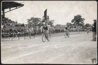 wyścig kolarski o puchar firmy Sport 1935 meta na stadionie Pogoń